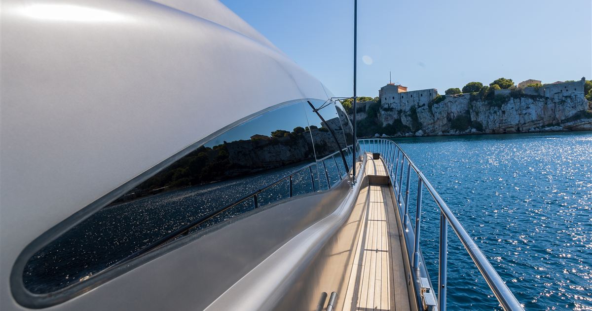 Changer de yacht manager : la procédure de handover